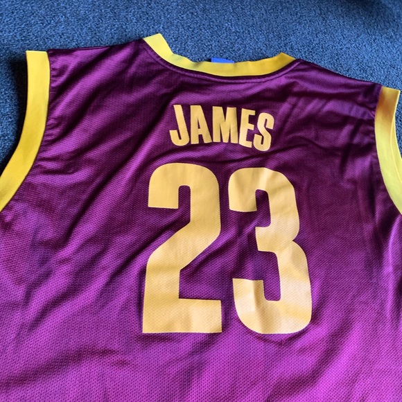 NBA Cleveland  James Jersey size XL - Picture 15 of 15